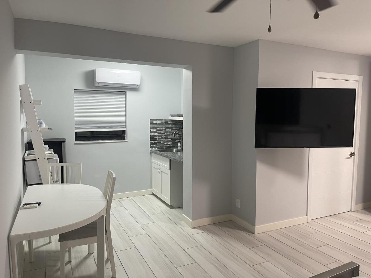 Deco Boutique Hotel Fort Lauderdale Room photo